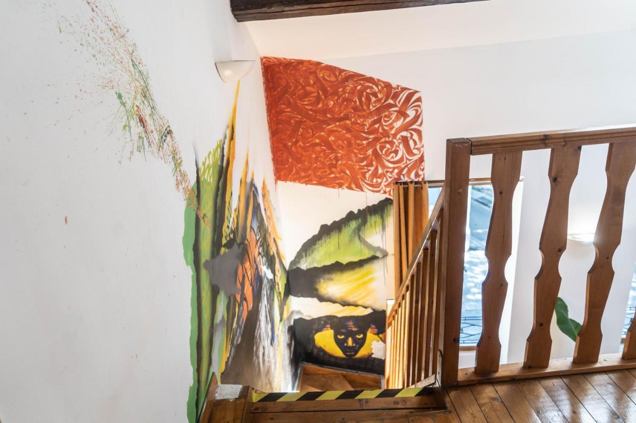 Duplex Street-art Centre-ville Netflix By Rentabao Apartment
